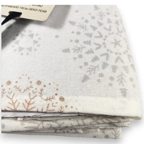 Bee & Willow-Silver& Gold Snowfall- Napkins- 18"x18"- Holiday- White - Picture 4 of 7